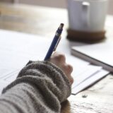 résuméとresumeの違いは？使い分けとéの入力方法まで解説