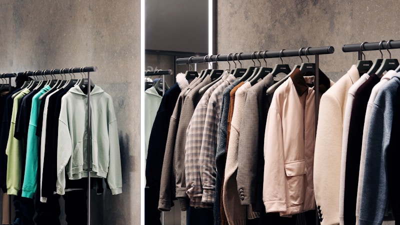 ボトムとボトムスの違いをやさしく整理服選びで迷わない基礎知識