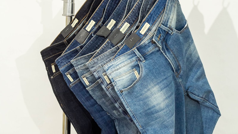 ボトムとボトムスの違いをやさしく整理服選びで迷わない基礎知識