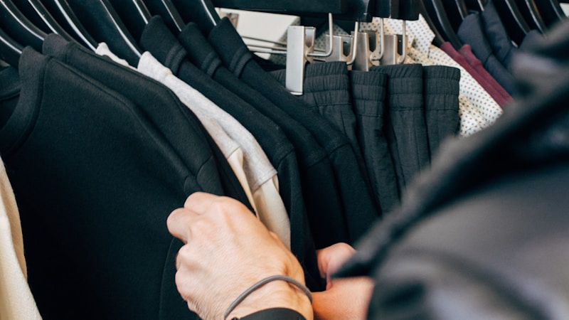 ボトムとボトムスの違いをやさしく整理服選びで迷わない基礎知識