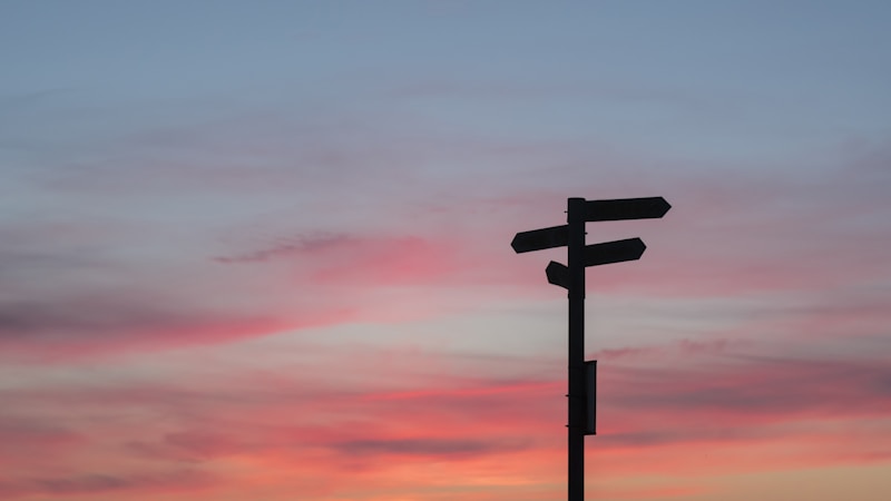 circumstanceとsituationの違いは？例文で使い分けまでわかる