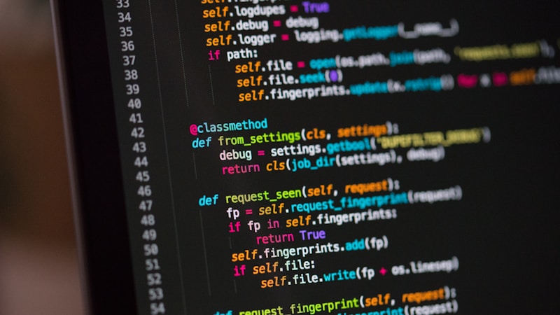 sectionとarticleの違いは？使い分けと入れ子の考え方を解説