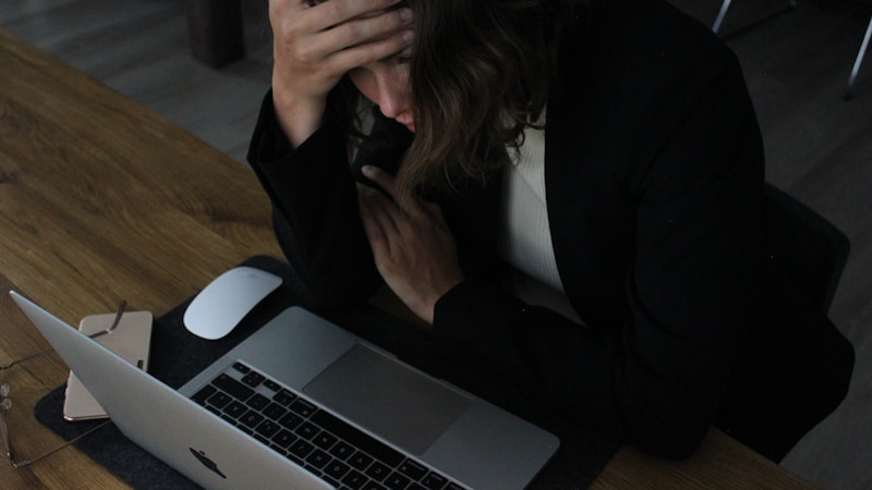 セクシャルハラスメントとセクシュアルハラスメントの違いは？言葉の使い分けをやさしく確認